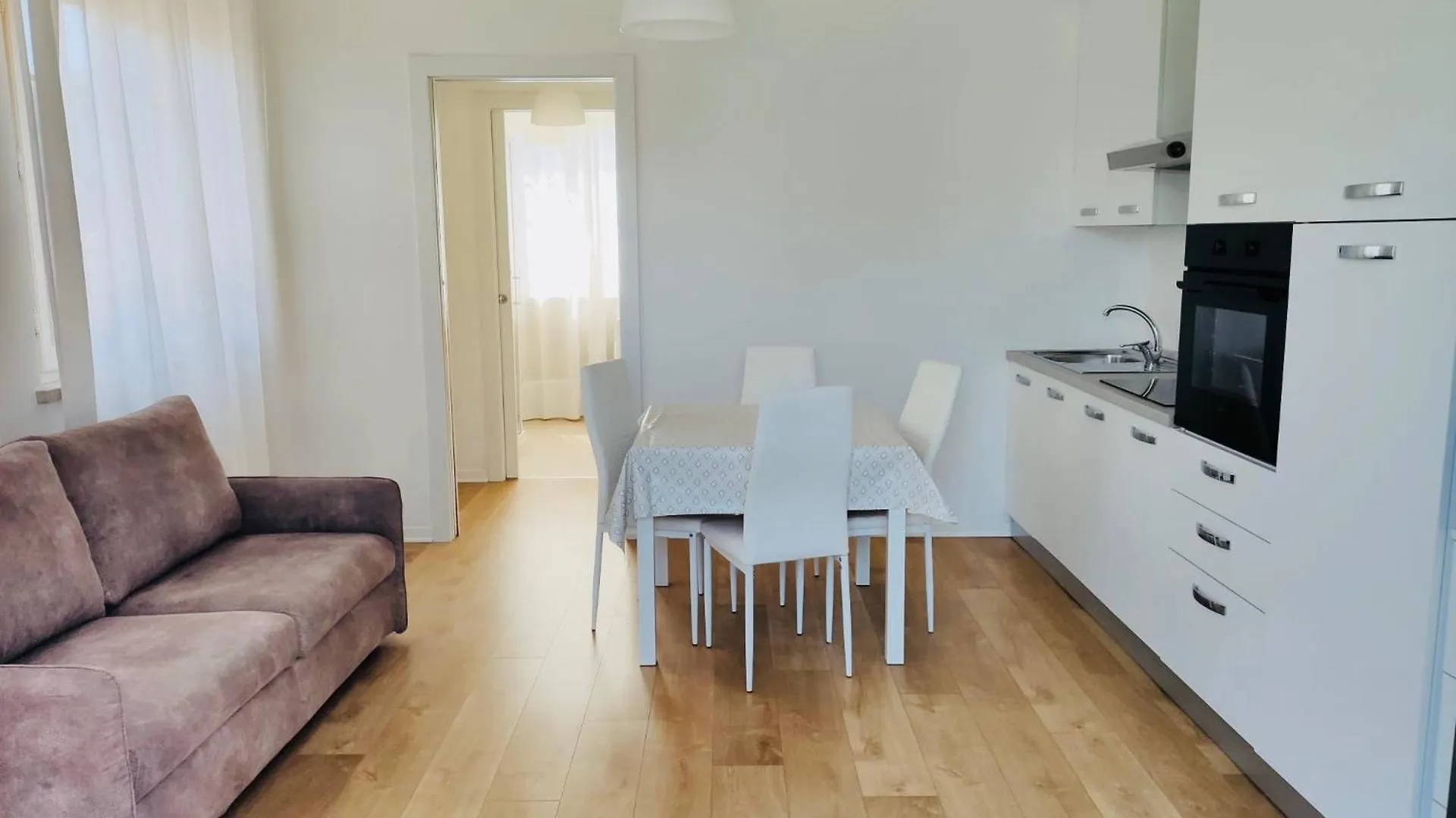 Villa Dune - Comodo Al Centro E Al Mare Lido di Jesolo 0*,  Italy